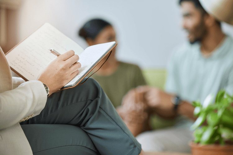 نیاز به مشاوره دارید؟